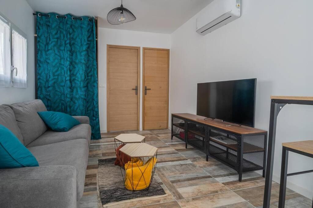 Holiday home Maison Avec Jardin, Parking Entre Et Montagne
